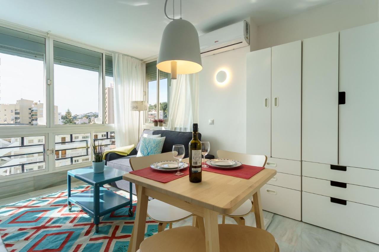 Malagasuite Carihuela Apartments Торремолинос Экстерьер фото