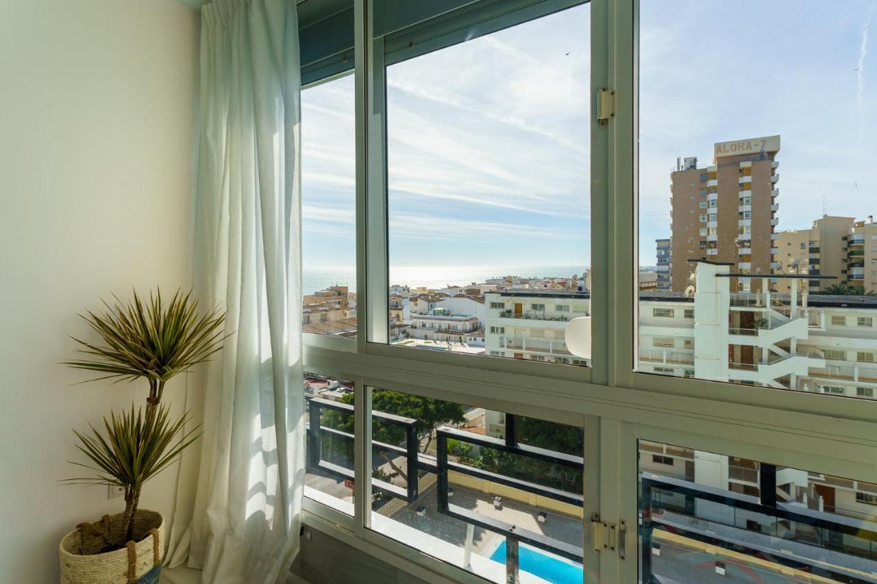 Malagasuite Carihuela Apartments Торремолинос Экстерьер фото