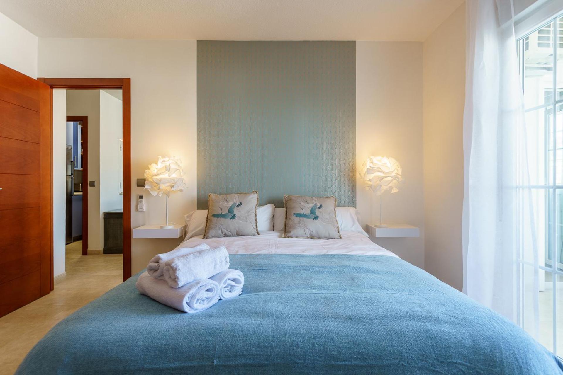 Malagasuite Carihuela Apartments Торремолинос Экстерьер фото