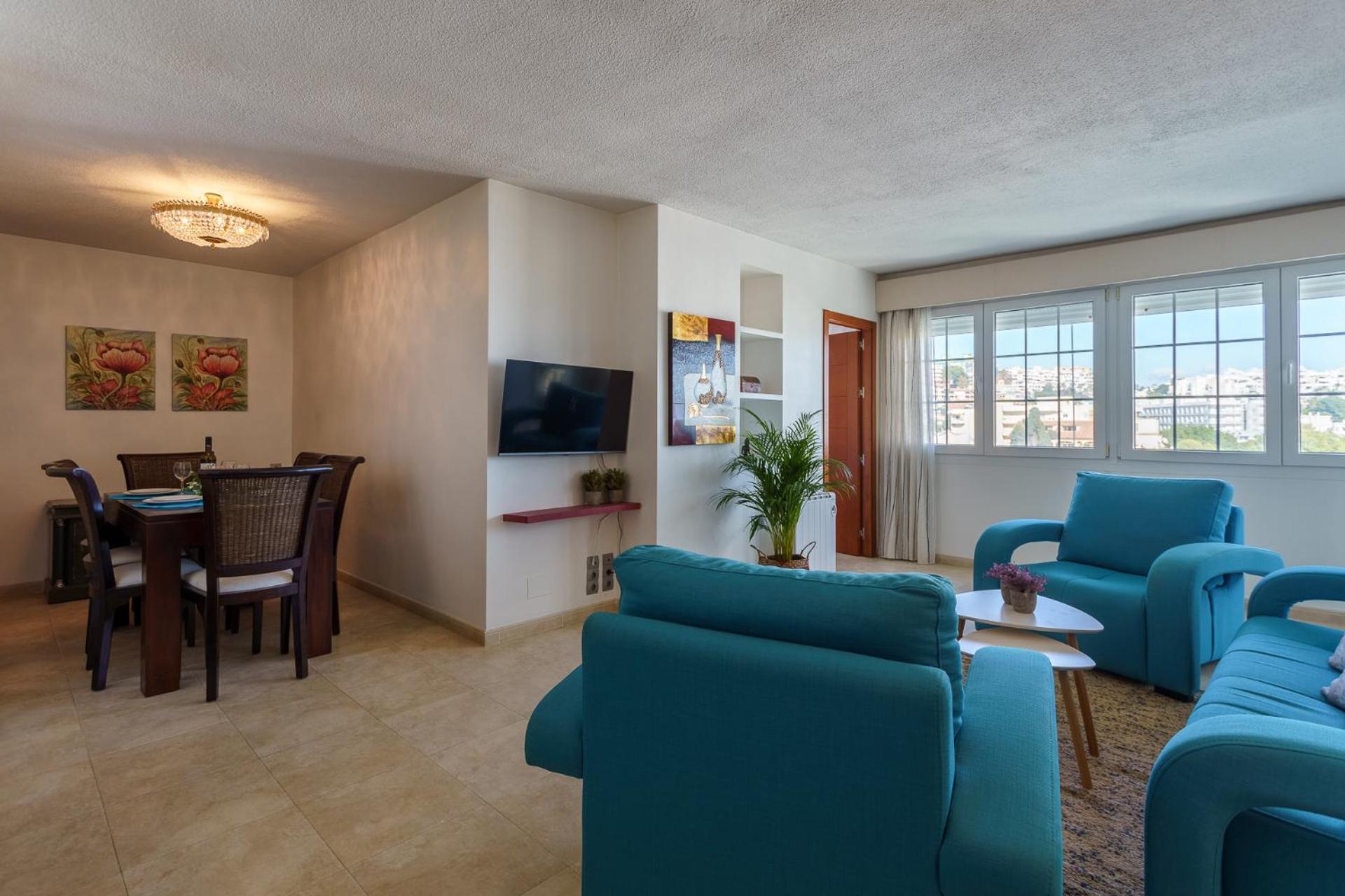Malagasuite Carihuela Apartments Торремолинос Экстерьер фото